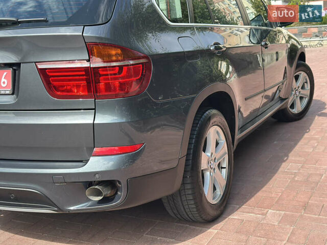 Сірий БМВ Х5, об'ємом двигуна 3 л та пробігом 290 тис. км за 18900 $, фото 50 на Automoto.ua