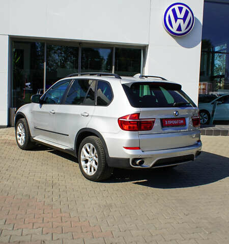 Серый БМВ Х5, объемом двигателя 3 л и пробегом 258 тыс. км за 12950 $, фото 4 на Automoto.ua