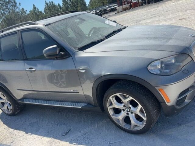 Серый БМВ Х5, объемом двигателя 3 л и пробегом 192 тыс. км за 10000 $, фото 7 на Automoto.ua