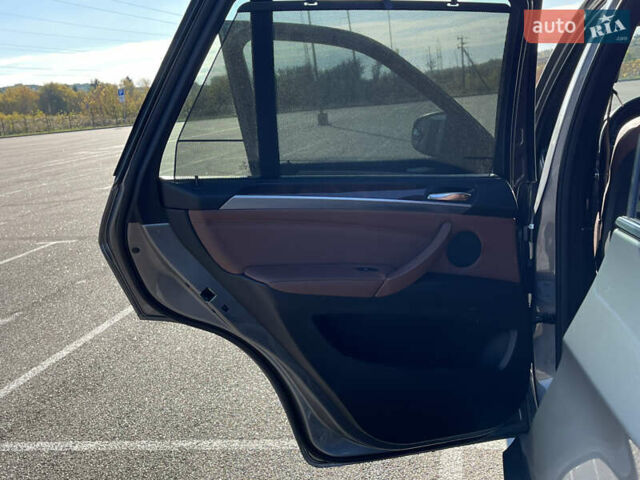 Серый БМВ Х5, объемом двигателя 3 л и пробегом 328 тыс. км за 16999 $, фото 23 на Automoto.ua