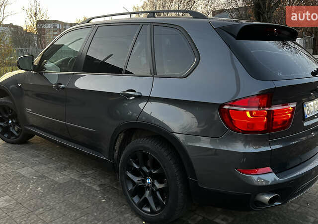 Сірий БМВ Х5, об'ємом двигуна 2.98 л та пробігом 239 тис. км за 12800 $, фото 5 на Automoto.ua