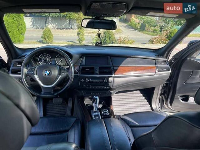 Серый БМВ Х5, объемом двигателя 3 л и пробегом 285 тыс. км за 17000 $, фото 50 на Automoto.ua