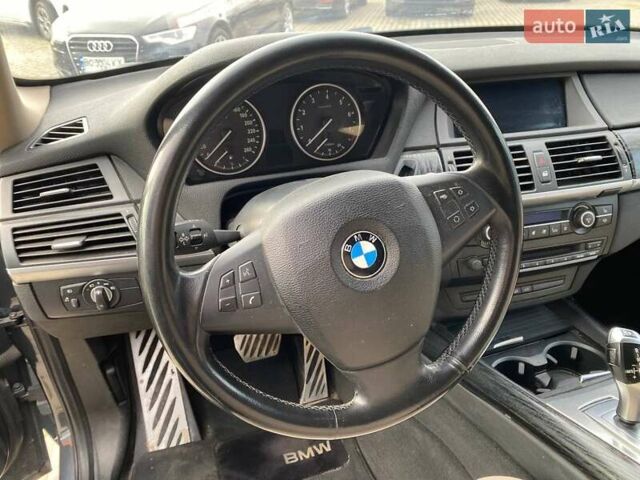 Серый БМВ Х5, объемом двигателя 2.98 л и пробегом 324 тыс. км за 12900 $, фото 12 на Automoto.ua
