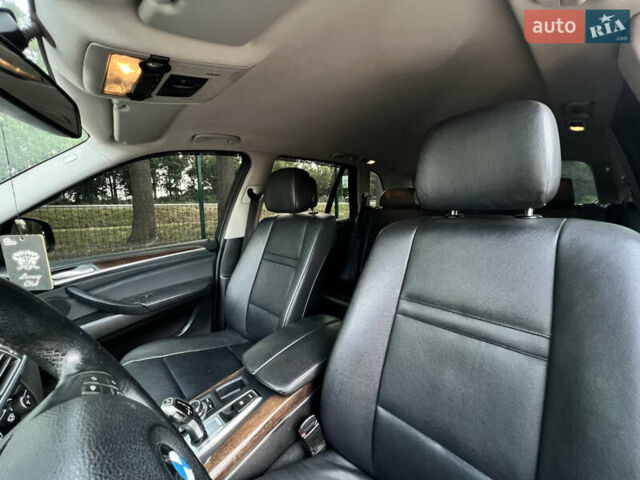 Серый БМВ Х5, объемом двигателя 3 л и пробегом 205 тыс. км за 18200 $, фото 10 на Automoto.ua