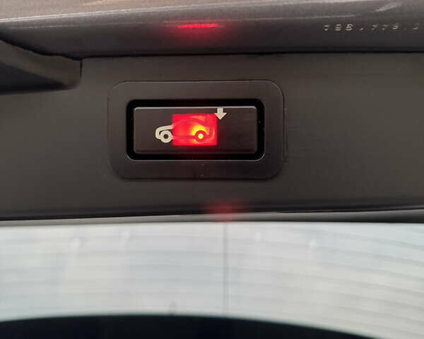 Сірий БМВ Х5, об'ємом двигуна 2.98 л та пробігом 229 тис. км за 12900 $, фото 13 на Automoto.ua