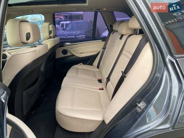 Серый БМВ Х5, объемом двигателя 2.98 л и пробегом 324 тыс. км за 12900 $, фото 20 на Automoto.ua