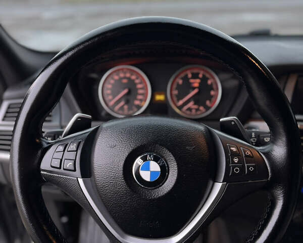 Сірий БМВ Х5, об'ємом двигуна 2.98 л та пробігом 229 тис. км за 12900 $, фото 27 на Automoto.ua