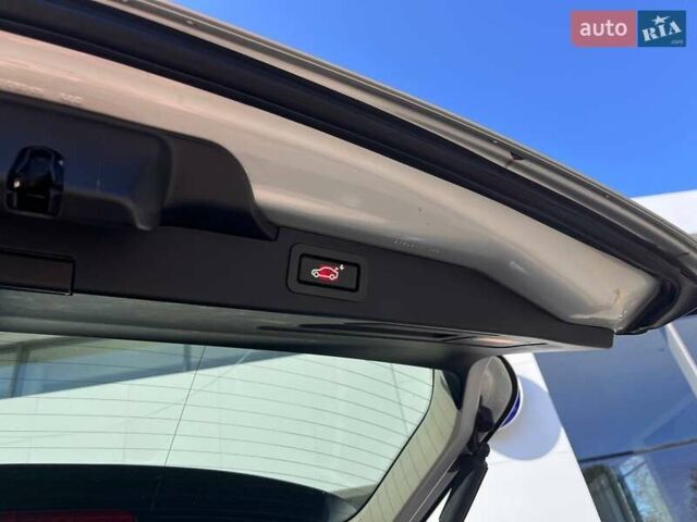 Серый БМВ Х5, объемом двигателя 3 л и пробегом 258 тыс. км за 12950 $, фото 47 на Automoto.ua