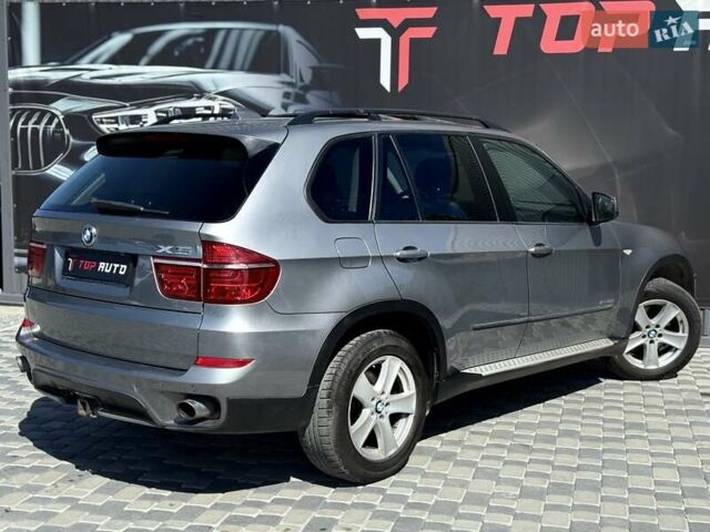 Серый БМВ Х5, объемом двигателя 3 л и пробегом 253 тыс. км за 15800 $, фото 16 на Automoto.ua