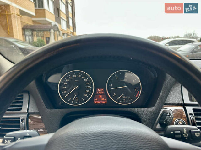 Серый БМВ Х5, объемом двигателя 2.99 л и пробегом 253 тыс. км за 15900 $, фото 14 на Automoto.ua