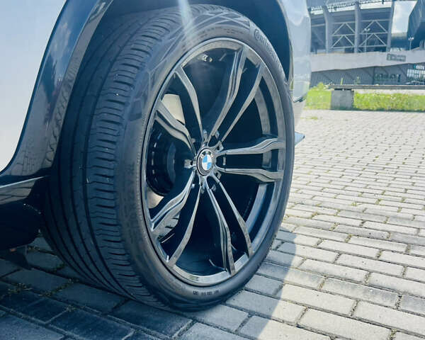 Сірий БМВ Х5, об'ємом двигуна 2.99 л та пробігом 170 тис. км за 26000 $, фото 1 на Automoto.ua