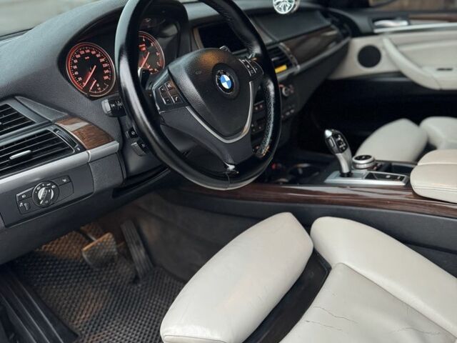 Сірий БМВ Х5, об'ємом двигуна 3 л та пробігом 229 тис. км за 12900 $, фото 19 на Automoto.ua