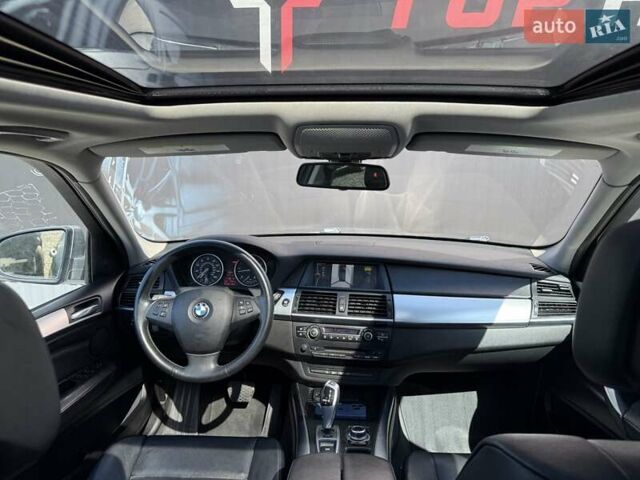 Серый БМВ Х5, объемом двигателя 3 л и пробегом 253 тыс. км за 15700 $, фото 55 на Automoto.ua