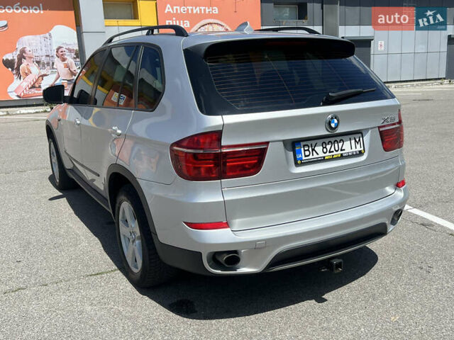 Серый БМВ Х5, объемом двигателя 2.98 л и пробегом 285 тыс. км за 15999 $, фото 11 на Automoto.ua