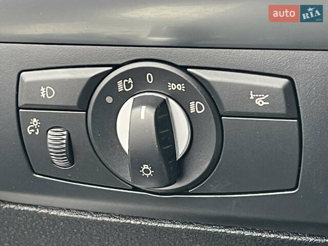 Сірий БМВ Х5, об'ємом двигуна 3 л та пробігом 285 тис. км за 15600 $, фото 46 на Automoto.ua