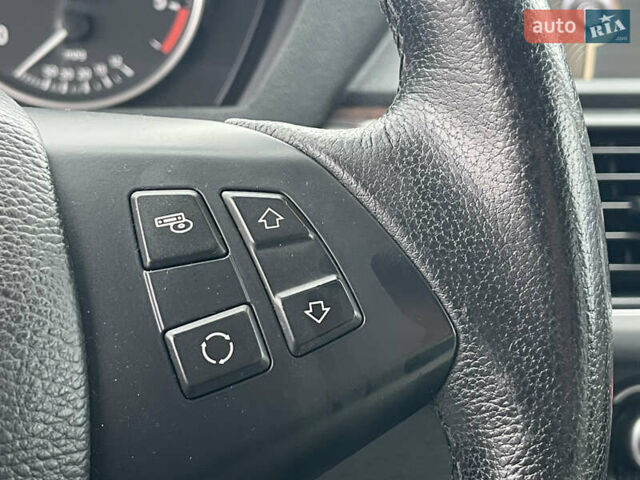 Сірий БМВ Х5, об'ємом двигуна 3 л та пробігом 285 тис. км за 15600 $, фото 19 на Automoto.ua
