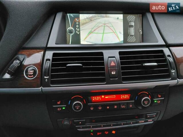 Серый БМВ Х5, объемом двигателя 3 л и пробегом 250 тыс. км за 15700 $, фото 108 на Automoto.ua