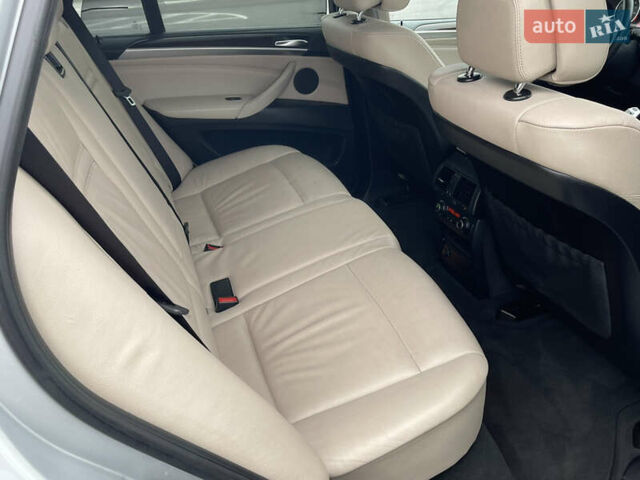Сірий БМВ Х5, об'ємом двигуна 3 л та пробігом 285 тис. км за 15600 $, фото 39 на Automoto.ua