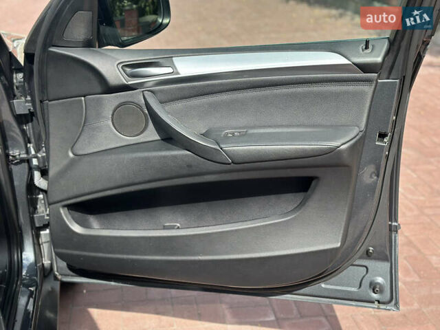 Сірий БМВ Х5, об'ємом двигуна 3 л та пробігом 290 тис. км за 18900 $, фото 26 на Automoto.ua