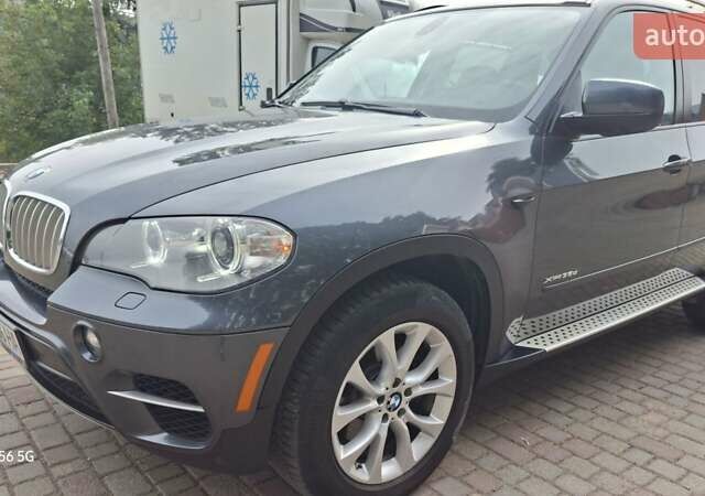 Серый БМВ Х5, объемом двигателя 3 л и пробегом 220 тыс. км за 17500 $, фото 1 на Automoto.ua