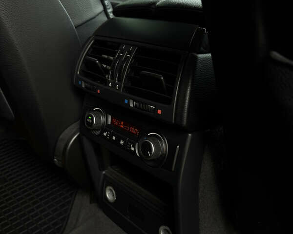 Серый БМВ Х5, объемом двигателя 2.99 л и пробегом 230 тыс. км за 18200 $, фото 14 на Automoto.ua