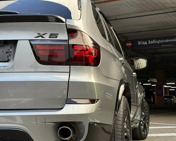 Серый БМВ Х5, объемом двигателя 3 л и пробегом 270 тыс. км за 21000 $, фото 11 на Automoto.ua