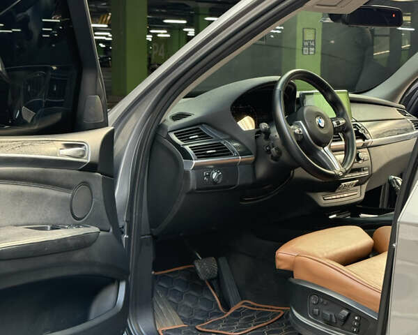 Серый БМВ Х5, объемом двигателя 3 л и пробегом 270 тыс. км за 21000 $, фото 24 на Automoto.ua