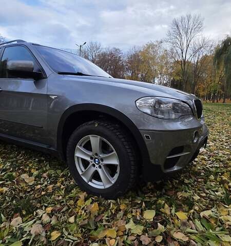 Серый БМВ Х5, объемом двигателя 2.99 л и пробегом 247 тыс. км за 18500 $, фото 6 на Automoto.ua