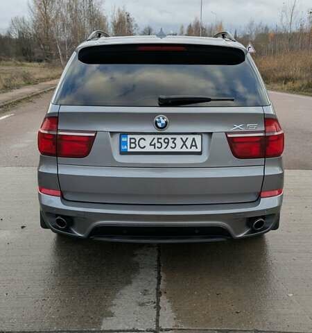 Серый БМВ Х5, объемом двигателя 3 л и пробегом 276 тыс. км за 15999 $, фото 10 на Automoto.ua