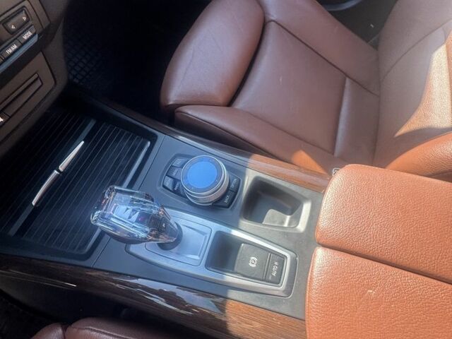 БМВ Х5 2013 в Черновцах на Automoto.ua Серый БМВ Х5, объемом двигателя 3 л и пробегом 237 тыс. км за 19500 $, фото 12 на Automoto.ua