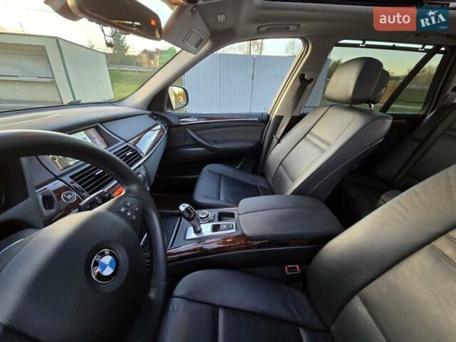 Серый БМВ Х5, объемом двигателя 2.98 л и пробегом 192 тыс. км за 14000 $, фото 54 на Automoto.ua