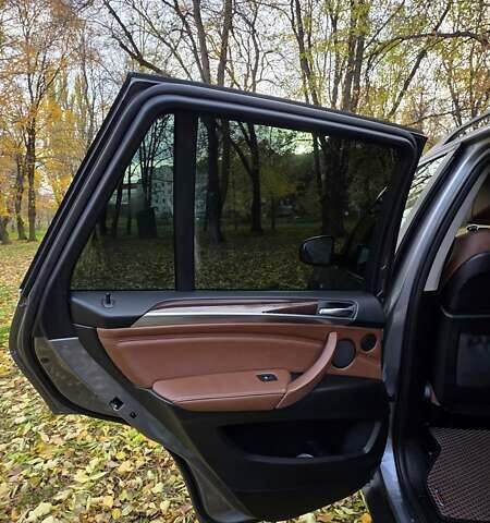 Серый БМВ Х5, объемом двигателя 2.99 л и пробегом 247 тыс. км за 18500 $, фото 14 на Automoto.ua