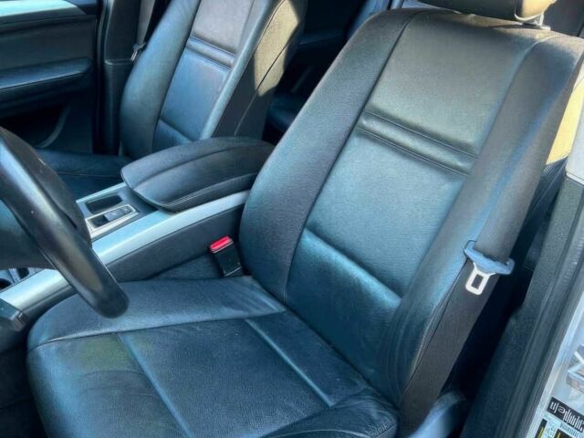 Серый БМВ Х5, объемом двигателя 3 л и пробегом 82 тыс. км за 3450 $, фото 10 на Automoto.ua