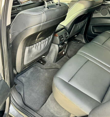 Серый БМВ Х5, объемом двигателя 2.99 л и пробегом 327 тыс. км за 16200 $, фото 25 на Automoto.ua