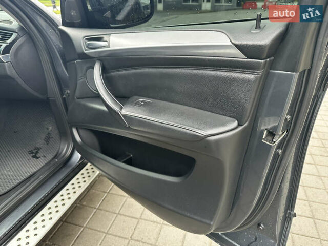 Сірий БМВ Х5, об'ємом двигуна 3 л та пробігом 320 тис. км за 16200 $, фото 17 на Automoto.ua