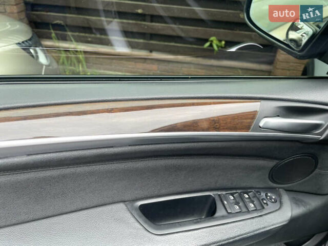 Серый БМВ Х5, объемом двигателя 3 л и пробегом 241 тыс. км за 18500 $, фото 9 на Automoto.ua