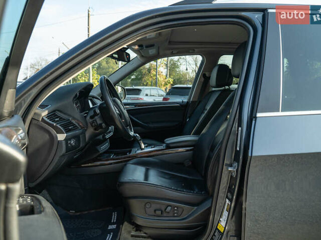 БМВ Х5 2013 в Черновцах на Automoto.ua Серый БМВ Х5, объемом двигателя 2.98 л и пробегом 189 тыс. км за 14900 $, фото 18 на Automoto.ua