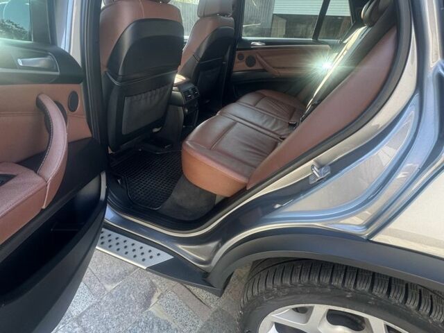 БМВ Х5 2013 в Черновцах на Automoto.ua Серый БМВ Х5, объемом двигателя 3 л и пробегом 237 тыс. км за 19500 $, фото 23 на Automoto.ua