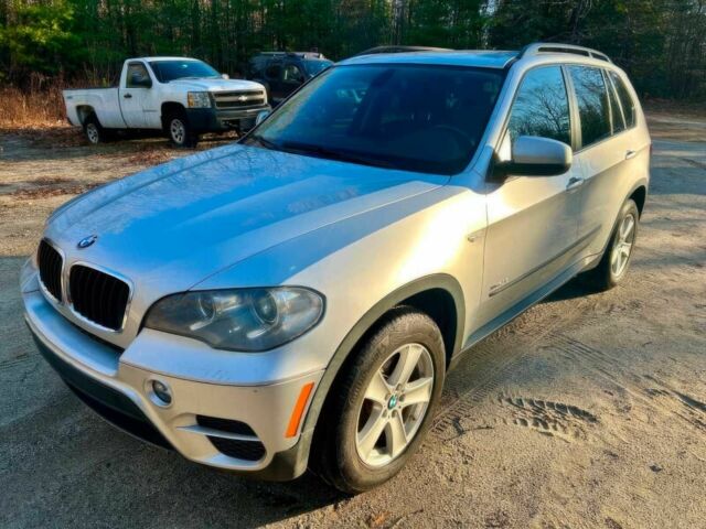 Серый БМВ Х5, объемом двигателя 3 л и пробегом 82 тыс. км за 3450 $, фото 2 на Automoto.ua