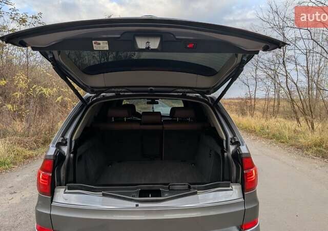 Серый БМВ Х5, объемом двигателя 3 л и пробегом 276 тыс. км за 15999 $, фото 38 на Automoto.ua