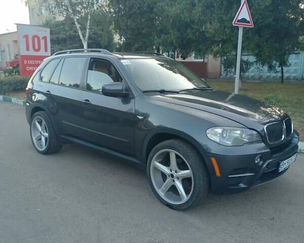 Сірий БМВ Х5, об'ємом двигуна 3 л та пробігом 190 тис. км за 13500 $, фото 4 на Automoto.ua