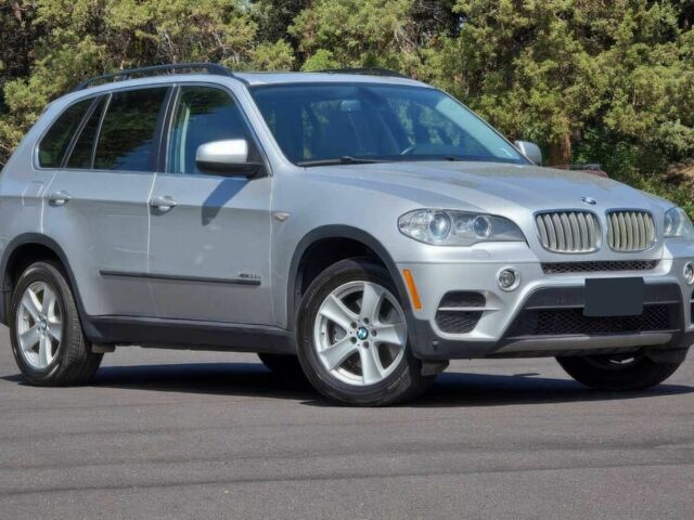 Серый БМВ Х5, объемом двигателя 3 л и пробегом 88 тыс. км за 4450 $, фото 2 на Automoto.ua