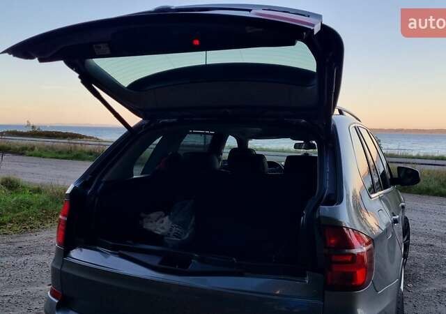 Серый БМВ Х5, объемом двигателя 2.98 л и пробегом 230 тыс. км за 18000 $, фото 5 на Automoto.ua