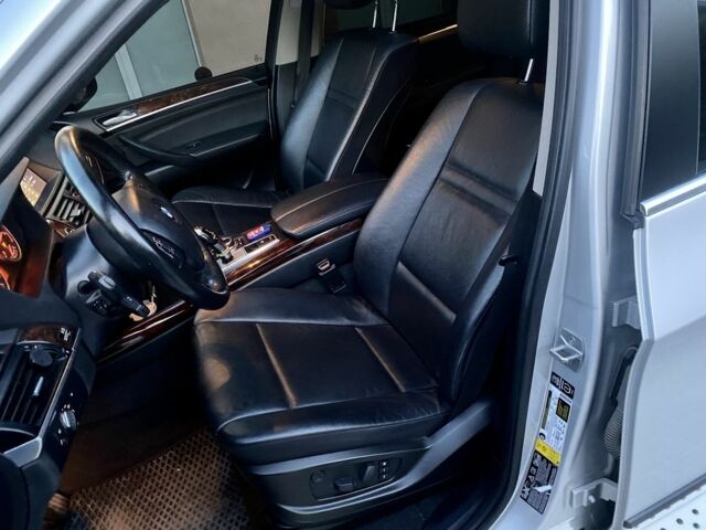 БМВ Х5 2013 в Тернополе на Automoto.ua Серый БМВ Х5, объемом двигателя 3 л и пробегом 219 тыс. км за 17500 $, фото 12 на Automoto.ua