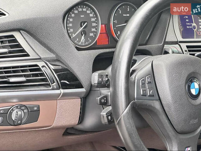 Сірий БМВ Х5, об'ємом двигуна 3 л та пробігом 274 тис. км за 22170 $, фото 9 на Automoto.ua