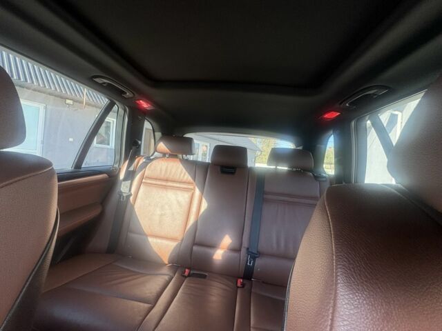 БМВ Х5 2013 в Черновцах на Automoto.ua Серый БМВ Х5, объемом двигателя 3 л и пробегом 237 тыс. км за 19500 $, фото 11 на Automoto.ua