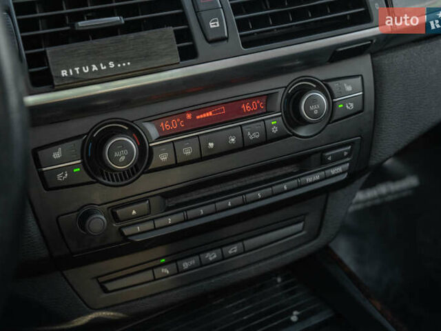 БМВ Х5 2013 в Черновцах на Automoto.ua Серый БМВ Х5, объемом двигателя 2.98 л и пробегом 189 тыс. км за 14900 $, фото 32 на Automoto.ua