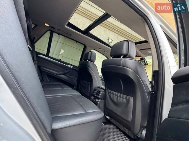 Серый БМВ Х5, объемом двигателя 2.99 л и пробегом 280 тыс. км за 19800 $, фото 23 на Automoto.ua