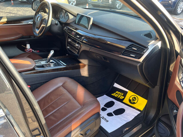 Сірий БМВ Х5, об'ємом двигуна 3 л та пробігом 262 тис. км за 23000 $, фото 24 на Automoto.ua