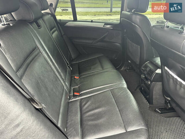 Сірий БМВ Х5, об'ємом двигуна 3 л та пробігом 320 тис. км за 16200 $, фото 19 на Automoto.ua